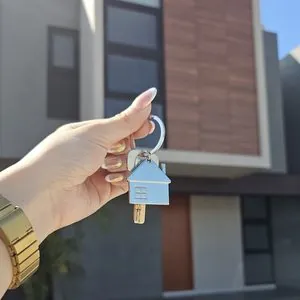 Familia con su nueva casa en Villahermosa