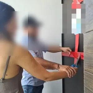 Familia con su nueva casa en Villahermosa