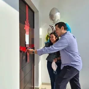 Familia con su nueva casa en Villahermosa